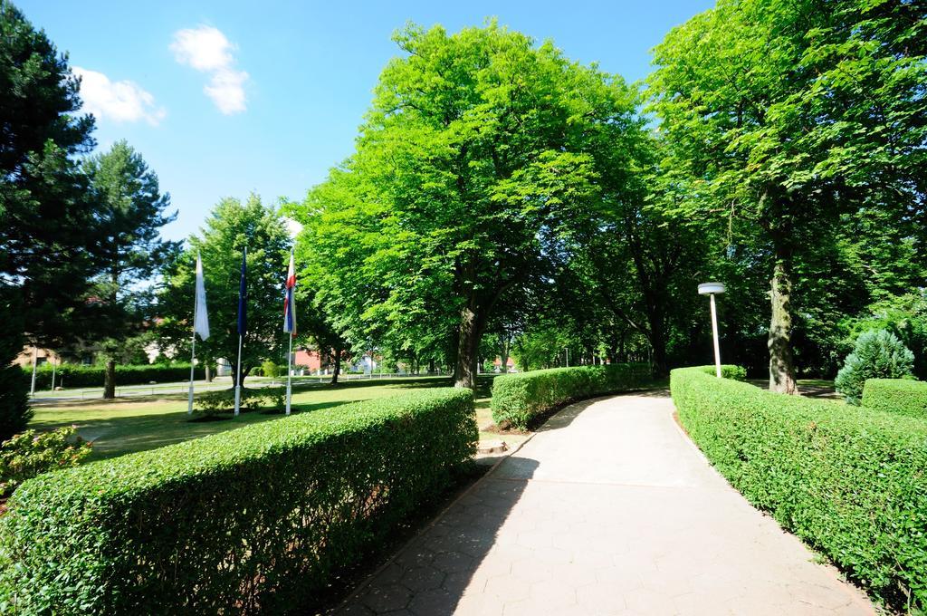 Parkhotel Klueschenberg 플라우암시 외부 사진